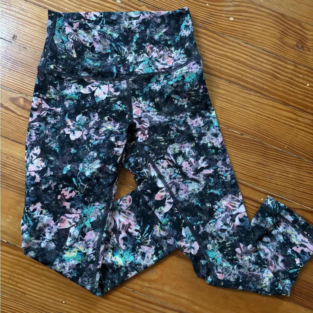Lululemon Wunder Under Crop (High-Rise) *Full-On Luon 21"
Dappled Daze Multi
